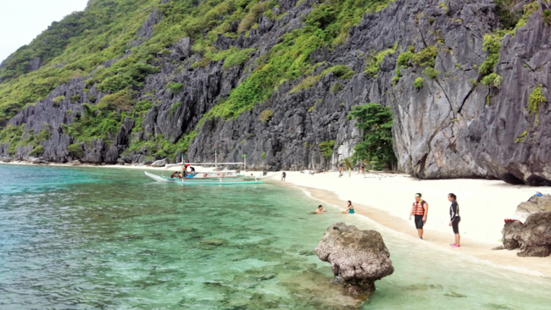 Quickest-Way-to-Enjoy-the-Most-Beautiful-Island-in-the-Philippines-11