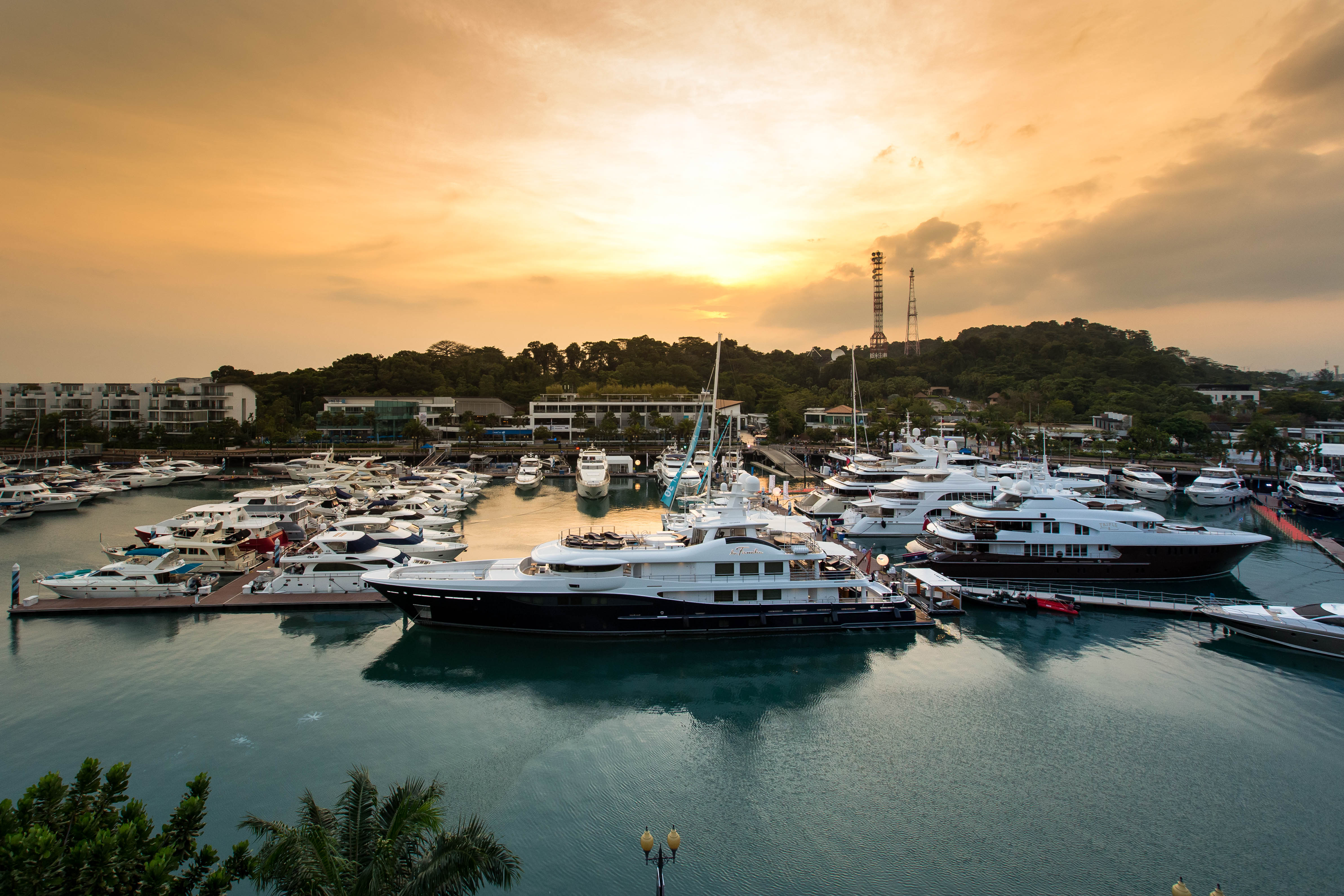 From 6 to 9 April 2017, yachting aficionados can view and experience some of the world’s finest superyachts at the Singapore Yacht Show. (Courtesy of SYS)