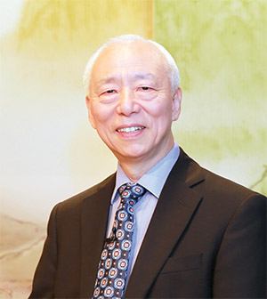 Dr Hu Naiwen